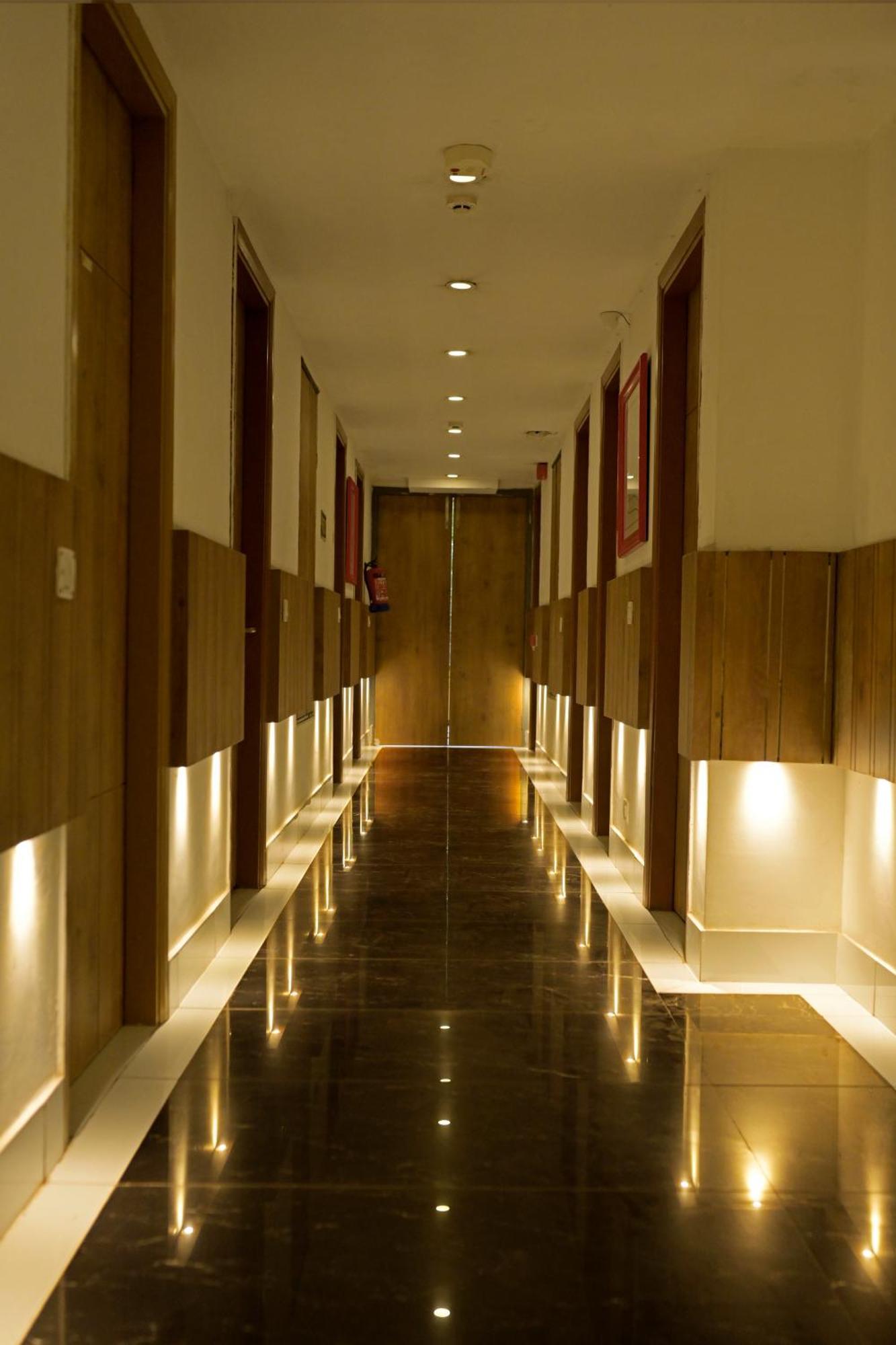 Town Grand Patel Nagar Hotel 3*